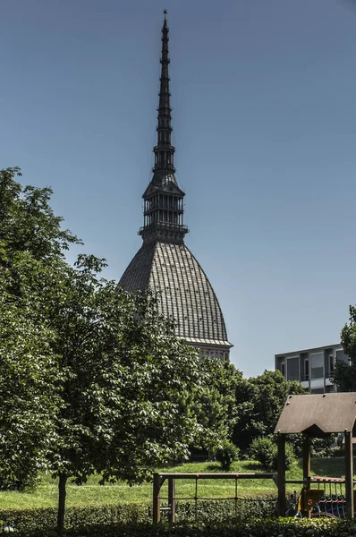 Topo Antonelliana de Turín, símbolo de la ciudad — Foto de Stock