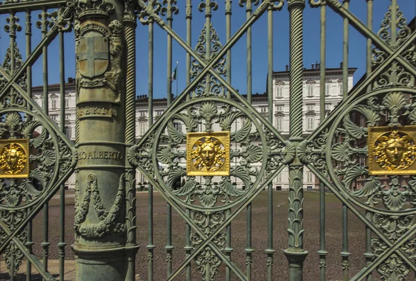 Королевский дворец Мбаппе или Palazzo Reale di Torino — стоковое фото
