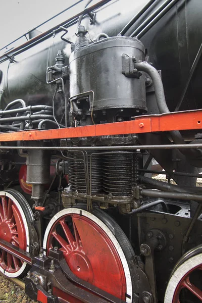 Un fragmento de una vieja locomotora de vapor —  Fotos de Stock