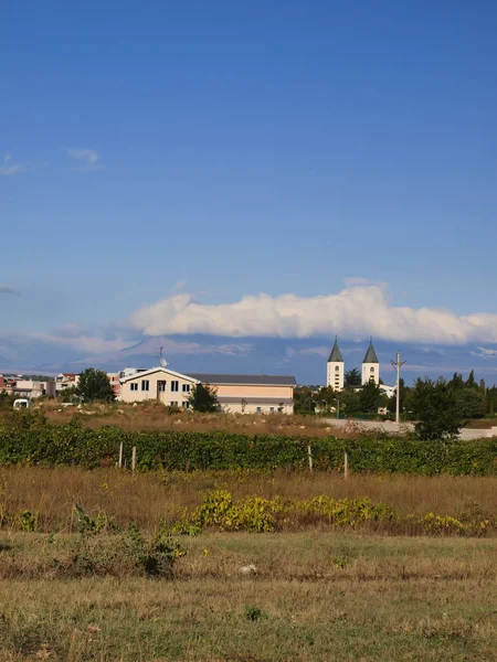 Mírumilovná krajina v regionu Medjugorje, Bosna a její — Stock fotografie