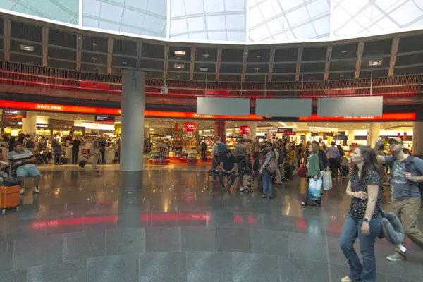 Frankfurt am Main, Alemania, 28 de junio de 2019. Terminal de Frankfurt — Foto de Stock