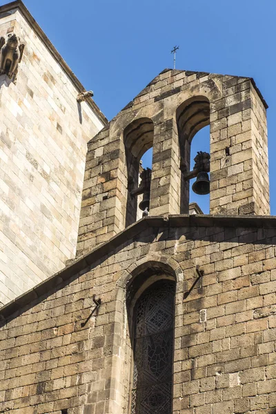 Charakterystyczna wieża katedry św Eulalia w Barc — Zdjęcie stockowe