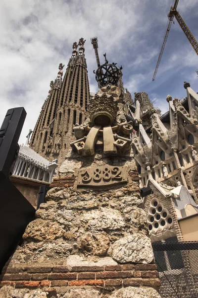 Barcelona, Spain, 22 June 2019: Detail of the facade of the Sagr — Stock Photo, Image