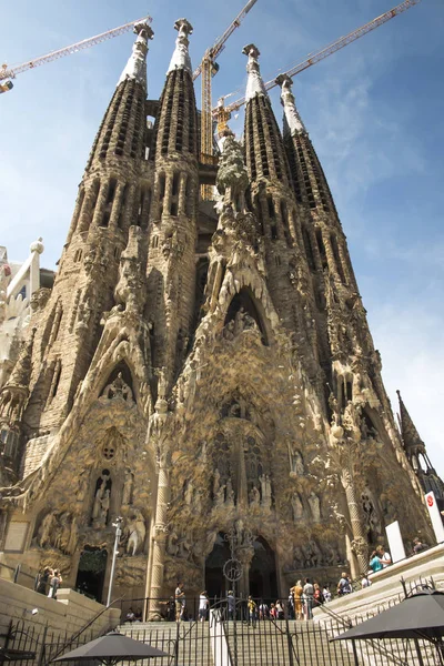 Barcelona, Spain, 22 June 2019: Detail of the facade of the Sagr — Stock Photo, Image