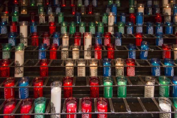 Sacrificial candles at the Benedictine Abbey of Our Lady in Mont — Stock Photo, Image