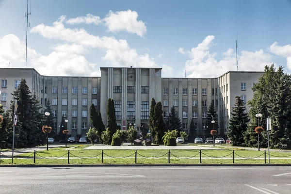 Das ehemalige gebäude der bahndirektion in chelm in polan — Stockfoto