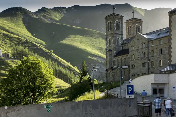 拉萨莱特 一个与1846年圣母的幽灵有关的避难所 位于法国阿尔卑斯山的拉萨莱特 法拉瓦沃镇 — 图库照片