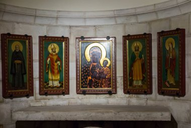 Kudüs, İsrail, 30 Ocak 2020: İsrail 'in Kudüs kentindeki Dormition Abbey' in dekoratif iç mimarisi