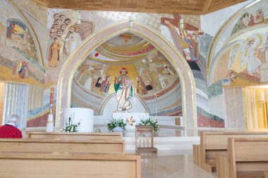 Czestochowa, Polonya, 23 Haziran 2020: Pallottine rahiplerinin Kutsal Merhamet Vadisi 'ndeki Mozaik
