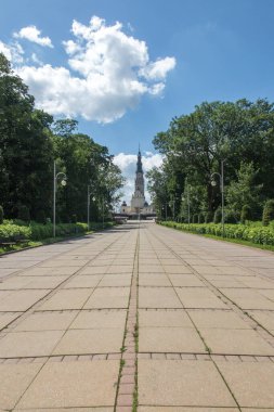 Czestochowa, Polonya 'daki Jasna Gora' daki Kutsal Bakire Meryem Sığınağı 'na izinsiz giriş. Kraliyet Virüsü salgınından sonra Sığınak 'a çok daha az insan geldi.