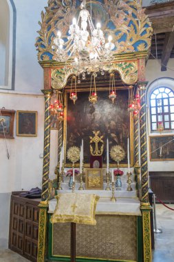 Beytüllahim, Filistin - 28 Ocak 2020: Beytüllahim 'deki İsa' nın Doğumu Bazilikası 'nın yenilenmiş iç kısmı. Duvarlarda mozaikler, sunaklar