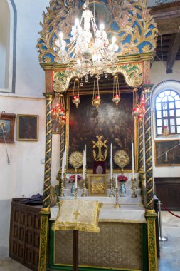 Beytüllahim, Filistin - 28 Ocak 2020: Beytüllahim 'deki İsa' nın Doğumu Bazilikası 'nın yenilenmiş iç kısmı. Duvarlarda mozaikler, sunaklar