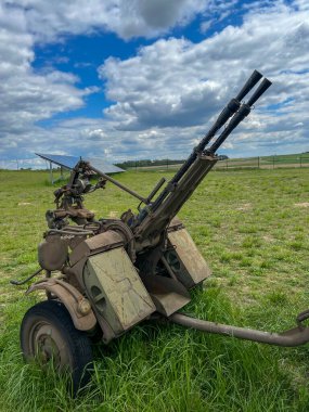 Zalno, Polonya, 11 Mayıs 2025: Eski askeri teçhizat Polonya 'nın Tuchola kenti yakınlarındaki Zalno' daki 