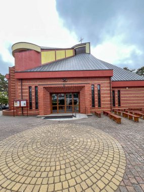 Niechorze, Polonya 'da Baltık Denizi kıyısındaki Our Lady of Mercy Kilisesi Niechorze, Krakowska Caddesi' nde yer alan postmodern bir Katolik kilisesidir..