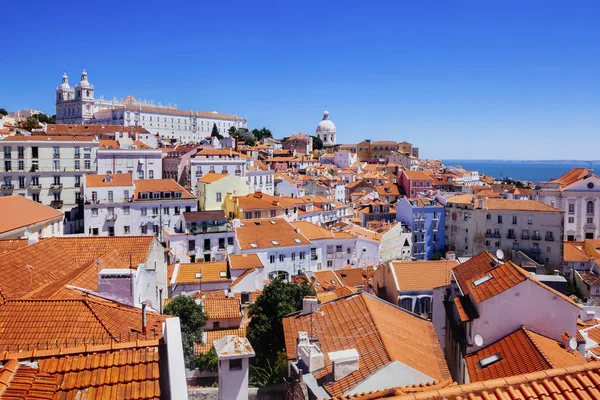 葡萄牙里斯本和阿尔法马区的照片 — 图库照片