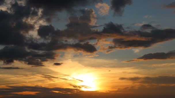 Hermosa puesta de sol en Time-Lapse. 4K Ultra HD 3840x2160 — Vídeo de stock
