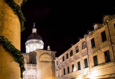 gece Dubrovnik Katedrali'nde 