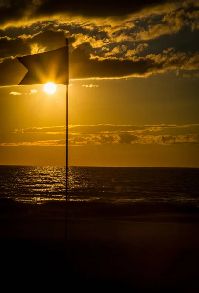 Solnedgång Golf Flagga — Stockfoto