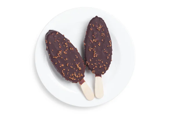 Zwei Eis Schokoladenglasur Mit Nüssen Teller Isoliert Auf Weißem Hintergrund — Stockfoto