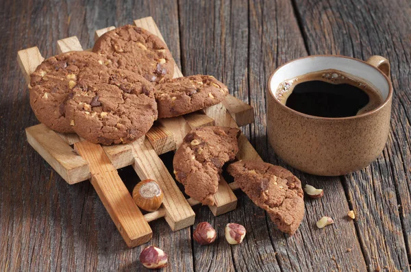 Biscuits Aux Pépites Chocolat Aux Noisettes Une Tasse Café Sur — Photo