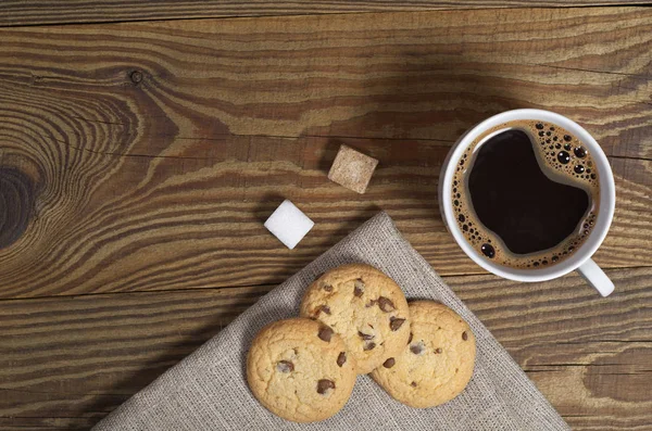 Vue Dessus Une Tasse Café Biscuits Chocolat Sur Chiffon Lin — Photo