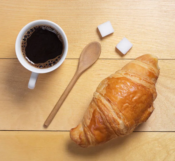 Xícara Café Croissant Para Café Manhã Mesa Madeira Vista Superior — Fotografia de Stock