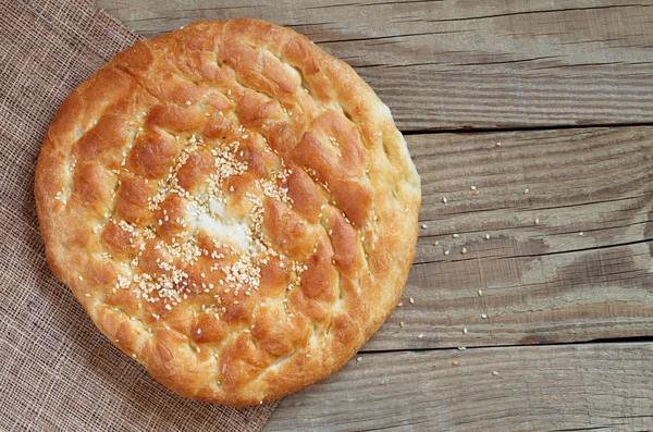 Pão Branco Tradicional Turco Chamado Pide Fundo Madeira Vista Superior — Fotografia de Stock