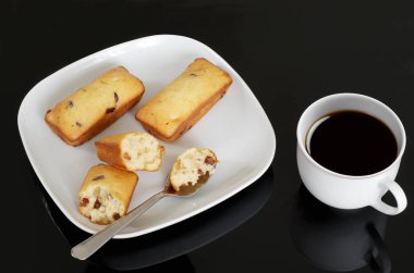 Çikolata yongası Cupcake ve kahve bardağı