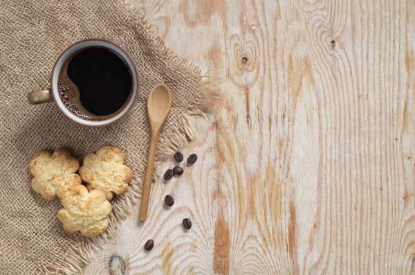 Coffee and tasty biscuits with coconut — Stock Photo, Image
