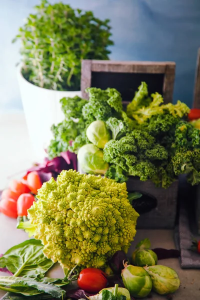 Frisches Gemüse Schüsseln Lebensmittel Layout Gemüsevielfalt — Stockfoto