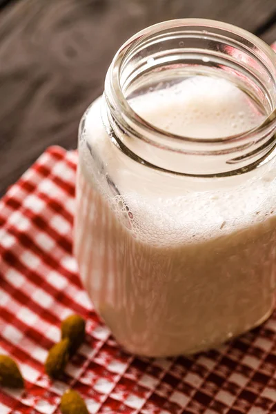 Gesunde Frühstücksvielfalt Müsli Mit Kakao Und Milch Mandelmilch Mit Getreide — Stockfoto