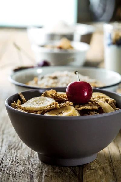 Gesunde Frühstücksvielfalt Getreide Mit Früchten Joghurt Mit Samen — Stockfoto