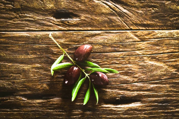 Olives Olive Branch Wooden Table Olives Old Wood Olives — Stock Photo, Image