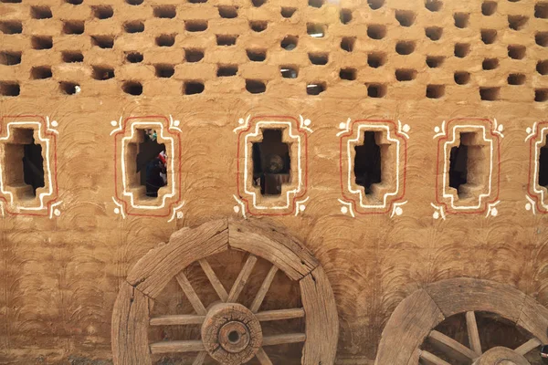 Стена Старого Деревенского Дома Индии — стоковое фото