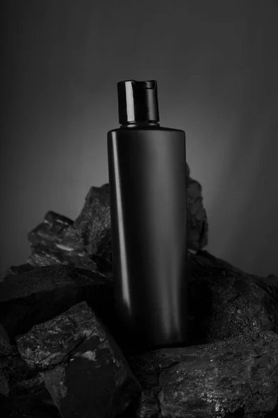Black Blank Product Bule Черном Камне Макетов — стоковое фото