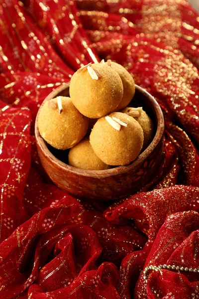 Παραδοσιακό Ινδικό γλυκό-besan ke Laddu — Φωτογραφία Αρχείου