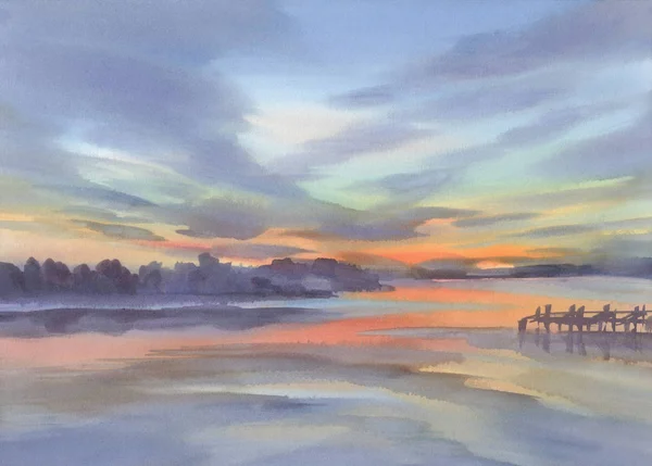 Akşamları suluboya arka planda bir göl. Su yansımaları