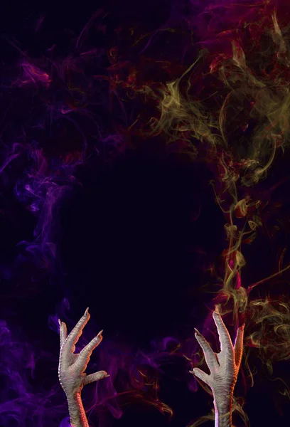 Conceptuele Afbeelding Van Kip Voeten Magische Rook Met Een Plek — Stockfoto