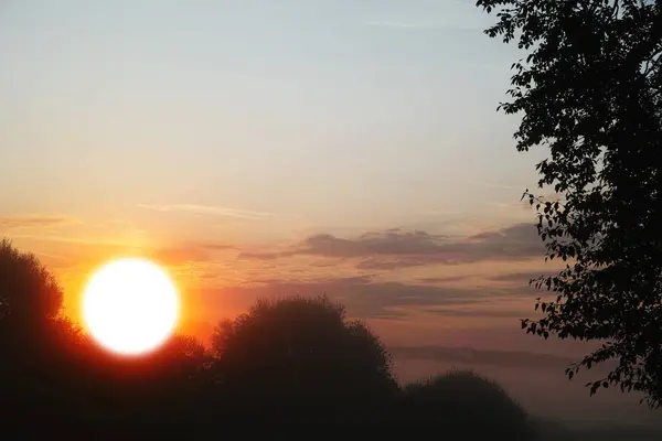 Zonsopkomst Zomer Seizoensgebonden Landschap — Stockfoto