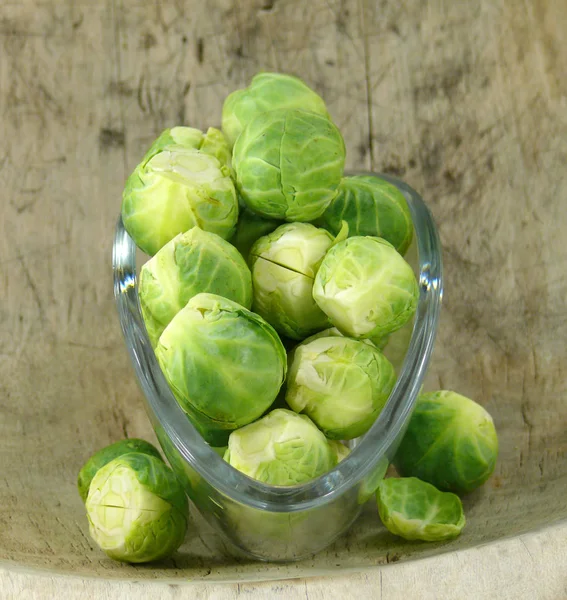 Brussels Sprouts Glass Bowl — Stock Photo, Image