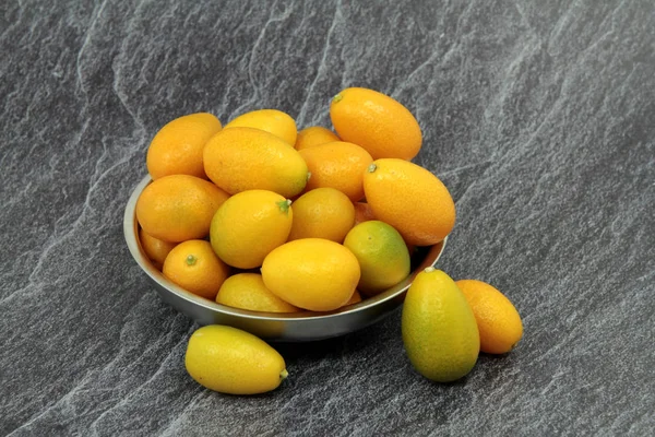 Kumquaty Kovové Misce — Stock fotografie