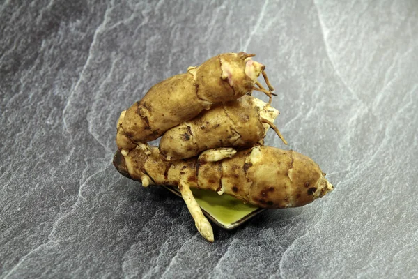 Verse Aardperen Metalen Beker — Stockfoto