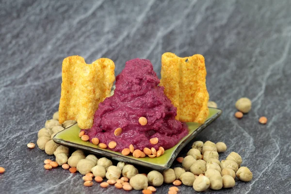 Hummus Barbabietole Con Gocce Lenticchie Proteine Pure — Foto Stock