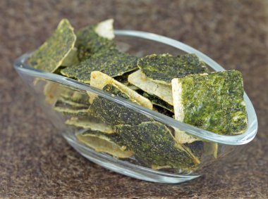 yosun ile yosun pirinç cips