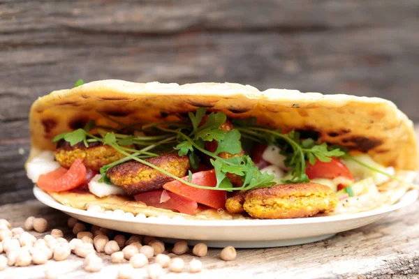 Cozinha Árabe Falafel Pão Chato — Fotografia de Stock