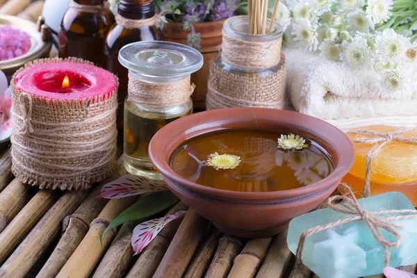 Wellness Accessoires Für Massagen Einer Komposition Auf Hellem Hintergrund — Stockfoto