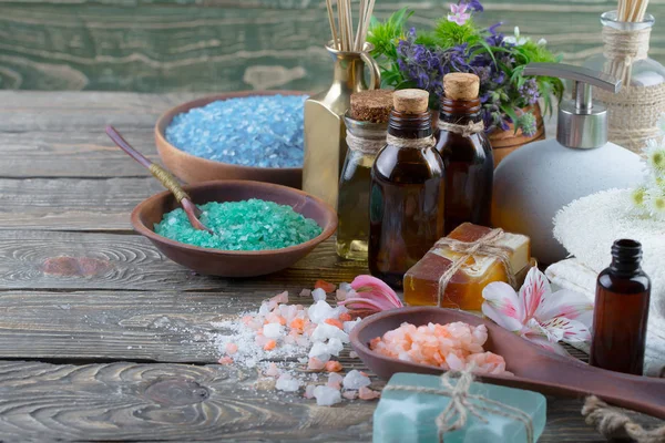 Spa Accessoires Voor Massage Een Compositie Een Lichte Achtergrond — Stockfoto