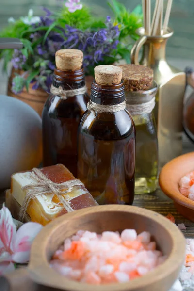 Wellness Accessoires Für Massagen Einer Komposition Auf Hellem Hintergrund — Stockfoto