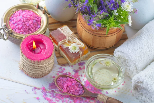 Spa Accessoires Voor Massage Een Compositie Een Lichte Achtergrond — Stockfoto