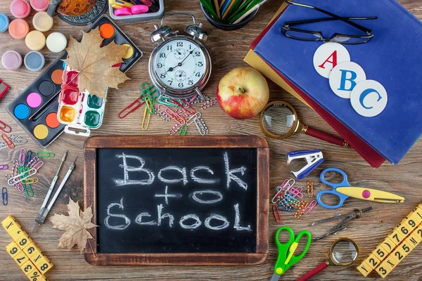 Fournitures Scolaires Pour Étude Composition Sur Table — Photo